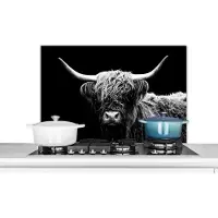 KitchenYeah Spatscherm - Schotse Hooglander - Koe - Zwart - Spatscherm keuken - Keuken achterwand - 80x55 cm - Kookplaat achterwand - Spatwand - Muurbeschermer