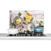 KitchenYeah Spatscherm keuken 80x55 cm - Kookplaat achterwand Pasta - Basilicum - Koken - Muurbeschermer - Spatwand fornuis - Hoogwaardig aluminium