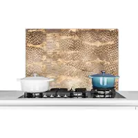 KitchenYeah Spatscherm keuken 80x55 cm - Kookplaat achterwand Dierenprint - Goud - Luxe - Slang - Muurbeschermer - Spatwand fornuis - Hoogwaardig aluminium