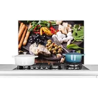 KitchenYeah Spatscherm keuken 90x60 cm - Kookplaat achterwand Eten - Kaas - Peper - Muurbeschermer - Spatwand fornuis - Hoogwaardig aluminium