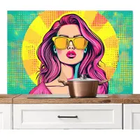 KitchenYeah Spatscherm keuken 120x80 cm - Kookplaat achterwand Zonnebril - Vrouw - Zonnig - Geel - Muurbeschermer - Spatwand fornuis - Hoogwaardig aluminium