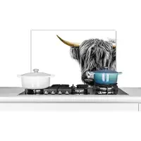 KitchenYeah Spatscherm keuken 60x40 cm - Kookplaat achterwand Schotse Hooglander - Zwart - Wit - Goud - Muurbeschermer - Spatwand fornuis - Hoogwaardig aluminium