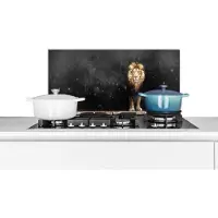 KitchenYeah Spatscherm keuken 60x30 cm - Kookplaat achterwand Leeuw - Sneeuw - Portret - Muurbeschermer - Spatwand fornuis - Hoogwaardig aluminium