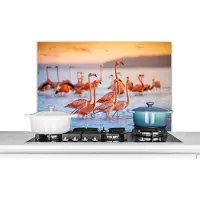 KitchenYeah Spatscherm keuken - Flamingo - Zonsondergang - Vogel - Tropisch - Keuken achterwand - 80x55 cm - Spatscherm dieren - Spatwand - Keuken decoratie