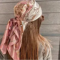 Yehwang Hoofdsjaal - Satijnen Haar Sjaal - Festival Look - Vierkante Sjaal - Fantasie - Zomer Sjaal - Haarband - Classy - Pink - Sita