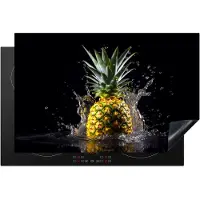 KitchenYeah Inductie beschermer 81x52 cm - Ananas - Fruit - Water - Afdekplaat voor kookplaat - Inductieplaat mat - Beschermingsmat - Beschermplaat - Keuken bescherm decoratie - Afdek kookplaten