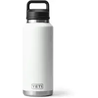 Yeti Coolers - Rambler Bottle Chug Cap - Isoleerfles 1360 ml, wit/grijs