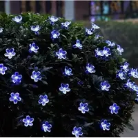 Universeel 5M Blauwe Solar Flower Lichtslingers Fairy LED Verlichting String Decoratieve Buitenverlichting voor Huis Tuin Vakantie Decor