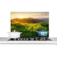 KitchenYeah Spatscherm keuken 90x60 cm - Kookplaat achterwand Gras - Heuvels - Zon - Natuur - Landschap - Muurbeschermer - Spatwand fornuis - Hoogwaardig aluminium