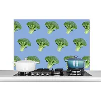 KitchenYeah Spatscherm keuken 100x65 cm - Kookplaat achterwand Groente - Patronen - Blauw - Paars - Muurbeschermer - Spatwand fornuis - Hoogwaardig aluminium