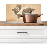 KitchenYeah Spatscherm keuken 70x30 cm - Kookplaat achterwand Wereldkaart - Beige - Bruin - Muurbeschermer - Spatwand fornuis - Hoogwaardig aluminium