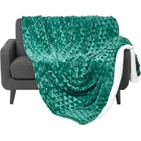 Homescapes Cosy Velvet Triangle Deken - Sherpa Deken Smaragdgroen 200 x 230 cm