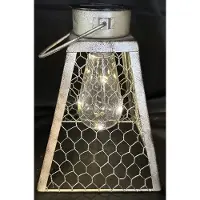 Impuls Metalen solarlamp lantaarn "opengewerkt" - met bulb LED - rusty zilver - staand en hangend model - hoogte 26 x 16 x 14 cm - Tuindecoratie - Tuinverlichting