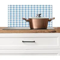KitchenYeah Spatscherm keuken 60x30 cm - Kookplaat achterwand Italiaans - Zee - Sfeer - Mozaïek - Blauw - Wit - Muurbeschermer - Spatwand fornuis - Hoogwaardig aluminium