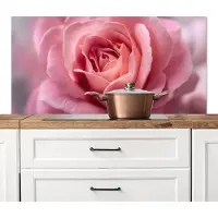 KitchenYeah Spatscherm keuken 120x60 cm - Kookplaat achterwand Roze - Roos - Romantisch - Muurbeschermer - Spatwand fornuis - Hoogwaardig aluminium