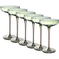 Intirilife 6x Martiniglas met Regenboog Glinstering en Golvende Vorm - 140 ml Inhoud - Cocktail Glas Vaatwasmachinebestendig Schokbestendig Kristalglas
