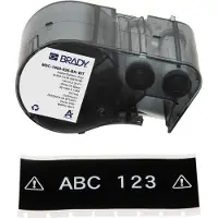 Brady M5C-1500-595-BK-WT tape vinyl wit op zwart 38,1 mm x 7,62 m (origineel)