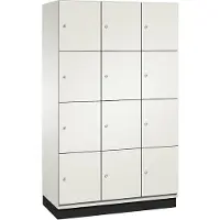 C+P Cambio lockerkast, 3 vakken, 12 vakken, met plint, B 1200 x D 525 x H 1980 mm, verkeerswit/wit