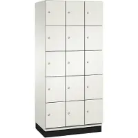 C+P Cambio lockerkast, 3 vakken, 15 vakken, met plint, B 900 x D 525 x H 1980 mm, verkeerswit