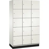 C+P Cambio lockerkast, 3 vakken, 15 vakken, met plint, B 1200 x D 525 x H 1980 mm, verkeerswit