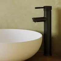 Saniclear Nero Curved verhoogde wastafelkraan zwart mat