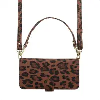 Selencia Sabi Bookcase met Panterprint voor de Apple iPhone 16 - Mocha Brown