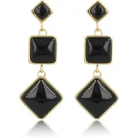 My Bendel - Elegante Goudkleurige Oorbel met Drie Onyx Edelstenen - 58 Mm - met Luxe Cadeauverpakking | Sieraden Voor Dames