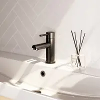 Brauer Stripe wastafelkraan model A met ColdStart gunmetal geborsteld PVD