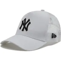 New Era Pet 'BOB' zwart / wit