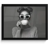 PosterMonkey Poster in lijst - Fotolijst 40x30 cm - Posters - Vrouw - Koffie - Zwart - Wit - Posterlijst zwart - Decoratie - Wanddecoratie woonkamer - Muurdecoratie slaapkamer