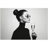 PosterMonkey Poster 120x80 cm - Vrouw - Champagne - Modern - Posters - Kamer decoratie - Wanddecoratie woonkamer - Muurdecoratie slaapkamer