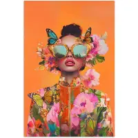 PosterMonkey Poster 40x60 cm - Vlinders - Vrouw - Zonnebril - Kleurrijk - Posters - Kamer decoratie - Wanddecoratie woonkamer - Muurdecoratie slaapkamer