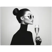 PosterMonkey Poster 80x60 cm - Vrouw - Champagne - Modern - Posters - Kamer decoratie - Wanddecoratie woonkamer - Muurdecoratie slaapkamer