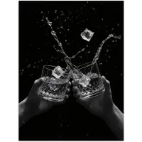 PosterMonkey Poster 60x80 cm - Whiskyglazen - Ijs - Spetters - Zwart - Posters - Kamer decoratie - Wanddecoratie woonkamer - Muurdecoratie slaapkamer