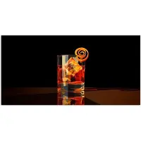 PosterMonkey Poster 120x60 cm - Glas - Ijsblokjes - Drinken - Bruin - Posters - Kamer decoratie - Wanddecoratie woonkamer - Muurdecoratie slaapkamer - Kerstversiering - Kerstdecoratie voor binnen - Kerstmis