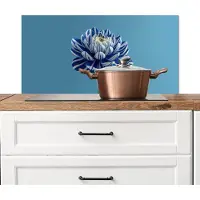 KitchenYeah Spatscherm keuken 80x40 cm - Kookplaat achterwand Bloem - Blauw - Bloemblaadjes - Streepjes - Muurbeschermer - Spatwand fornuis - Hoogwaardig aluminium