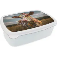 MuchoWow Broodtrommel Wit - Lunchbox Koe - Bloemen - Weiland - Brooddoos 18x12x6 cm - Brood lunch box - Broodtrommels voor kinderen en volwassenen