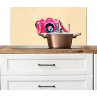 KitchenYeah Spatscherm keuken 90x45 cm - Kookplaat achterwand Camera - Memories - Roze - Geschilderd - Muurbeschermer - Spatwand fornuis - Hoogwaardig aluminium