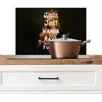 KitchenYeah Spatscherm keuken 70x50 cm - Kookplaat achterwand Kroon - Vrouw - Jurk - Opvallend - Muurbeschermer - Spatwand fornuis - Hoogwaardig aluminium