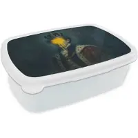 MuchoWow Broodtrommel Wit - Lunchbox Koning - Portret - Druipende gele verf - Brooddoos 18x12x6 cm - Brood lunch box - Broodtrommels voor kinderen en volwassenen