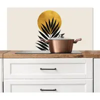KitchenYeah Spatscherm keuken 100x50 cm - Kookplaat achterwand Zwart palmblad - Gouden cirkel - Beige achtergrond - Muurbeschermer - Spatwand fornuis - Hoogwaardig aluminium