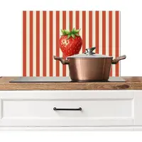 KitchenYeah Spatscherm keuken 70x50 cm - Kookplaat achterwand Aardbei - Strepen - Rood - Muurbeschermer - Spatwand fornuis - Hoogwaardig aluminium