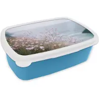 MuchoWow Broodtrommel Blauw - Lunchbox Klif - Bloemen - Zee - Roze - Brooddoos 18x12x6 cm - Brood lunch box - Broodtrommels voor kinderen en volwassenen