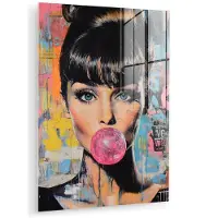 MuchoWow Glasschilderij 120x160 cm - Schilderij acrylglas - Kauwgom - Vrouw - Penseelstreken - Modern - Foto op glas - Muurdecoratie woonkamer - Wanddecoratie slaapkamer - Schilderijen