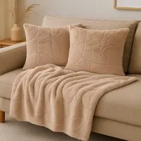 CUHOC Imitatie Bont Plaid 130x160 cm met 2 Sierkussens – Zacht Polyester – Luxe Kussen en Plaid Set voor Bank of Fauteuil – Woondecoratie - Licht Bruin