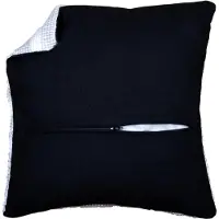 Vervaco - Kussenrug met rits - zwart - PN-0174417 - Borduren - Borduurpakket - Borduurpakket volwassenen - Borduurpakket kind