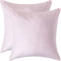 Homescapes Satijn Streep Katoen Kussensloop 60x60 cm – Set van 2 – Roze – 100% Egyptisch Katoen – Draaddichtheid 330