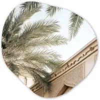 MuchoWow Organische wanddecoratie 60x60 cm - Organisch schilderij Gebouw - Palmbomen - Beige - Zon - Muurdecoratie woonkamer - Kamer decoratie - Schilderijen - Muurcirkel aesthetic