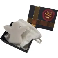 Savon De Marseille Kerst cadeau: zeep engeltje met bamboe zeepzakje in cadeauverpakking - kerstcadeau - kerstcadeau vrouw - kerstcadeautjes klein -