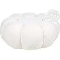 Beliani BEAUFORT - Poef - Gebroken wit - Bouclé